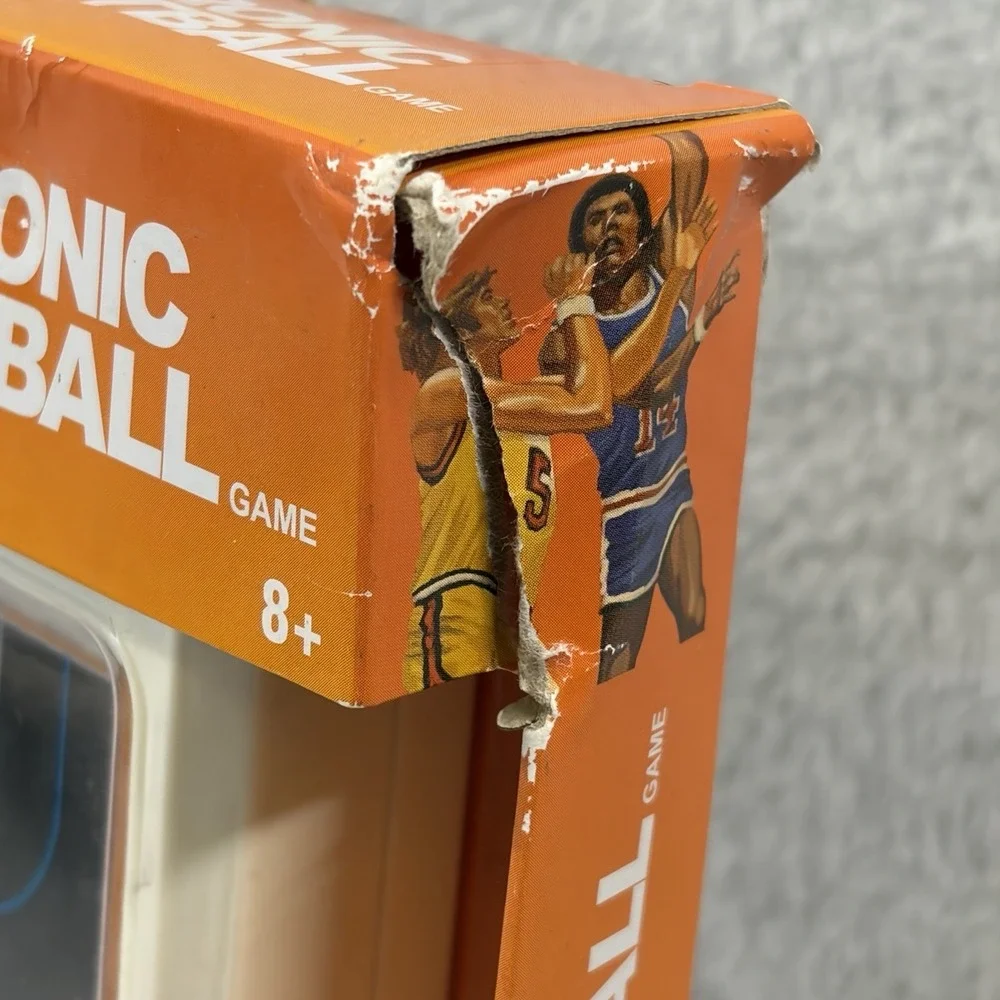 Electronic Basketball Handheld Game Basic Fun 2016 Mattel Retro Vintage Style